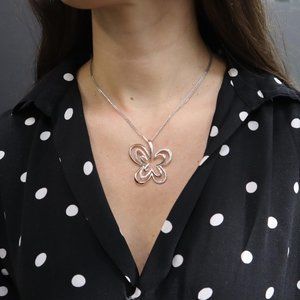 Saya Diamond Pendant Ladies Necklace 18K White Gold 0.20cttw